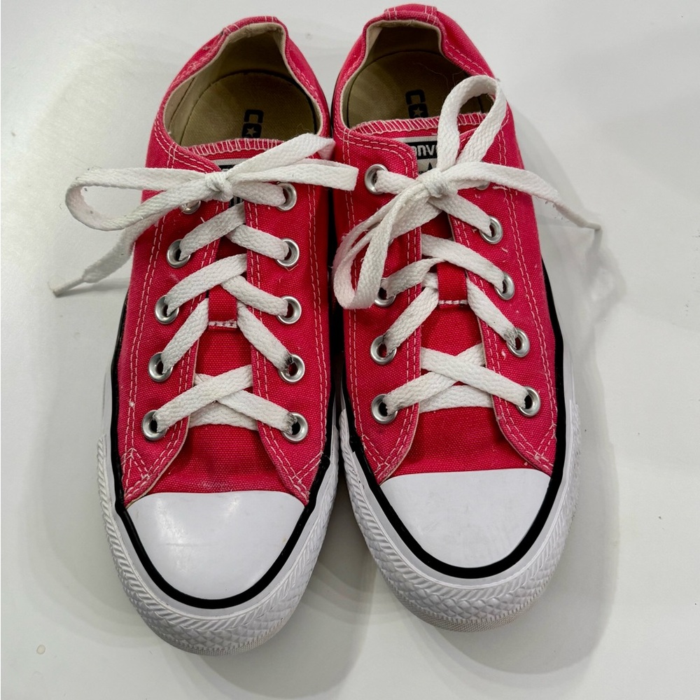 Converse Pink Chuck Taylor All Star Canvas Sneakers Women’s Size 6